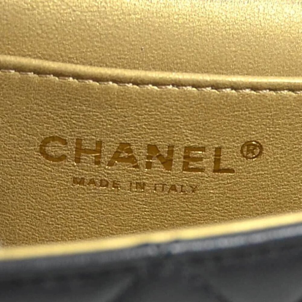 Auth CHANEL Matelasse Crossbody Shoulder Bag Black/Off White Leather - Picture 13 of 14